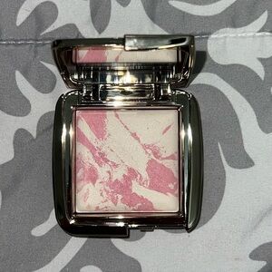 Hourglass Ambient Lighting Blush - Ethereal Glow